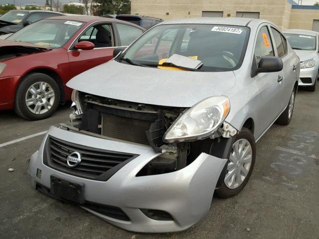 3N1CN7AP4CL946034 - 2012 NISSAN VERSA S SILVER photo 2