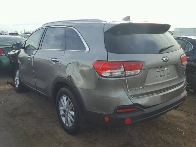 5XYPG4A35HG264122 - 2017 KIA SORENTO LX GRAY photo 3