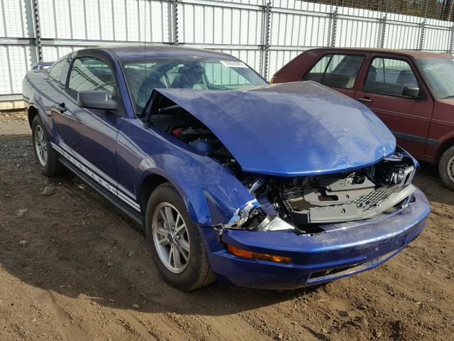 1ZVFT80N755248796 - 2005 FORD MUSTANG BLUE photo 1