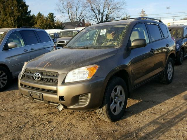 2T3BF4DV5CW189152 - 2012 TOYOTA RAV4 GRAY photo 2