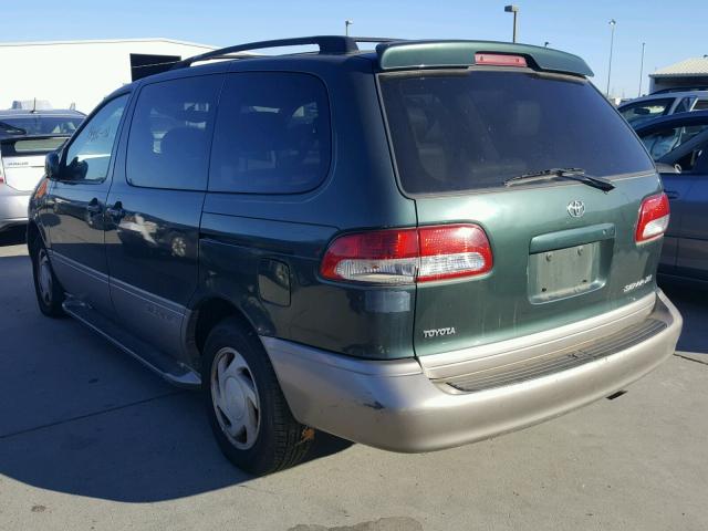 4T3ZF13C72U472762 - 2002 TOYOTA SIENNA LE GREEN photo 3