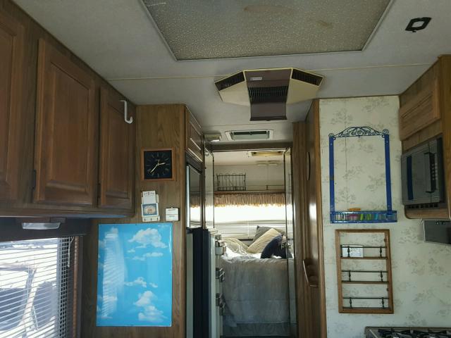 1GDKP37WXJ3505376 - 1988 GMC MOTOR HOME TWO TONE photo 6