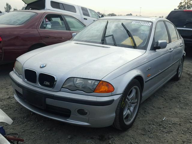 WBAAV53431JS91524 - 2001 BMW 330 I SILVER photo 2