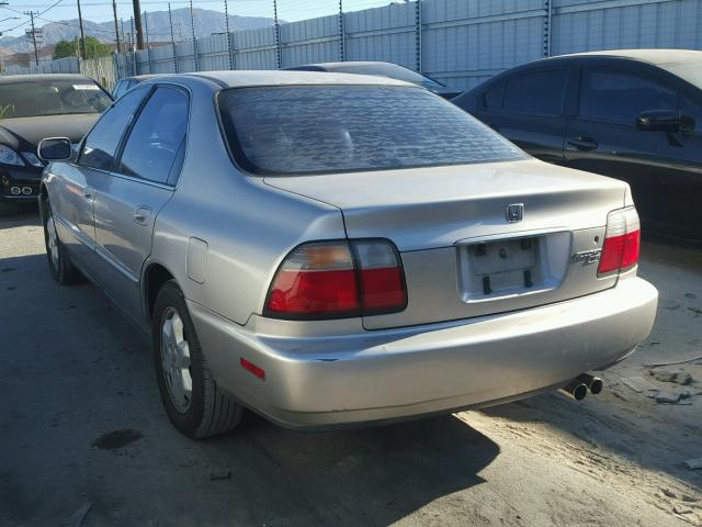 1HGCE6673VA006271 - 1997 HONDA ACCORD EX BEIGE photo 3