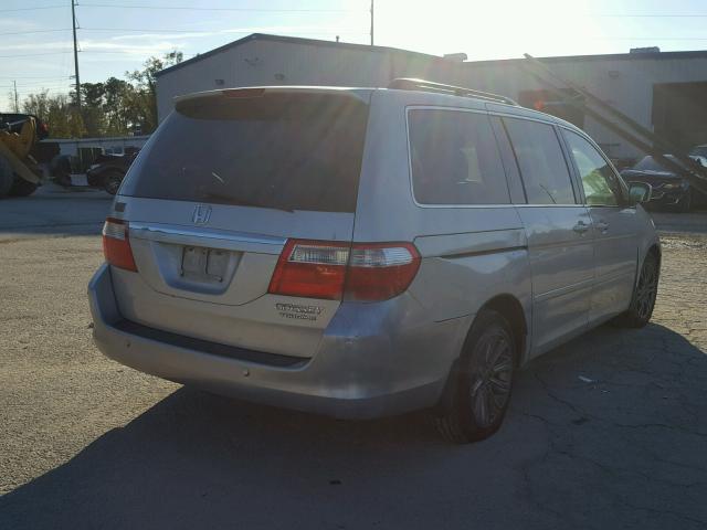 5FNRL38865B088250 - 2005 HONDA ODYSSEY TO SILVER photo 4