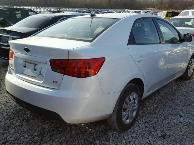 KNAFU4A22B5461211 - 2011 KIA FORTE EX WHITE photo 4