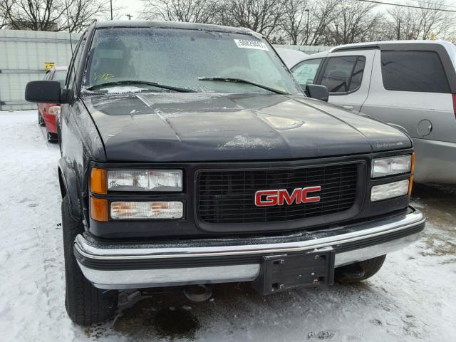 1GDFK16RXXJ778533 - 1999 GMC SUBURBAN K BLACK photo 9