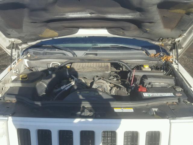 1J8HG48K36C233138 - 2006 JEEP COMMANDER WHITE photo 7