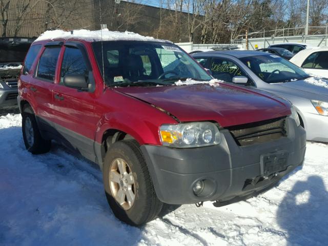 1FMYU93165KD73244 - 2005 FORD ESCAPE XLT RED photo 1