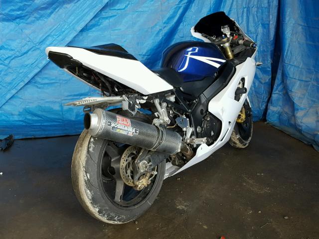 JS1GN7CA742102672 - 2004 SUZUKI GSX-R600 K WHITE photo 4