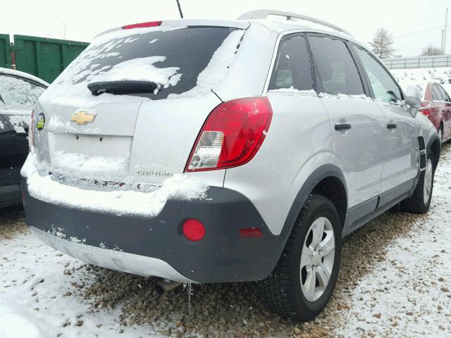 3GNAL2EK8DS581304 - 2013 CHEVROLET CAPTIVA LS SILVER photo 4