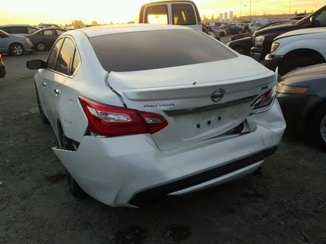 1N4AL3AP3GC240117 - 2016 NISSAN ALTIMA 2.5 WHITE photo 3