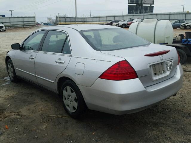 1HGCM56466A063259 - 2006 HONDA ACCORD LX SILVER photo 3