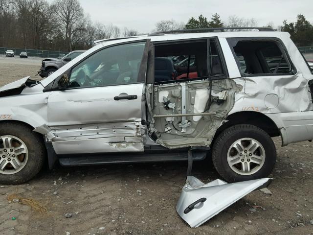 2HKYF18434H591769 - 2004 HONDA PILOT EX SILVER photo 9