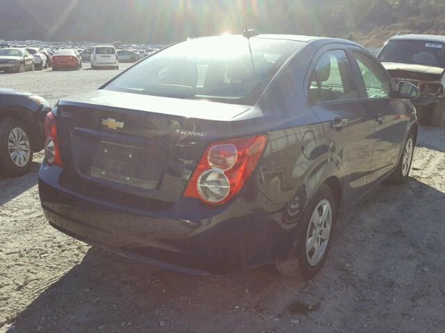 1G1JA5SH1F4138075 - 2015 CHEVROLET SONIC LS 蓝色 照片 4