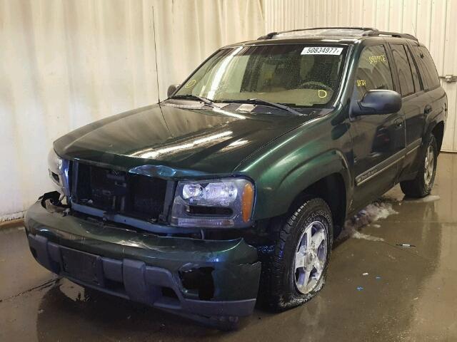 1GNDT13S222275038 - 2002 CHEVROLET TRAILBLAZE GREEN photo 2