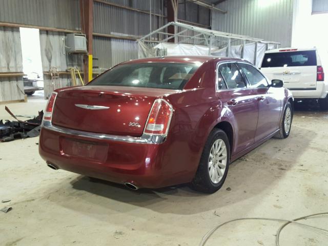 2C3CCAAG7EH235525 - 2014 CHRYSLER 300 RED photo 4