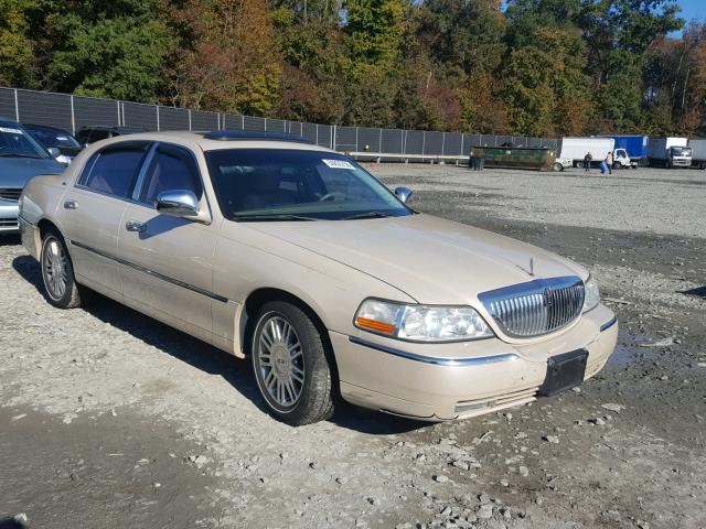 1LNHM83W53Y650854 - 2003 LINCOLN TOWN CAR C BEIGE photo 1