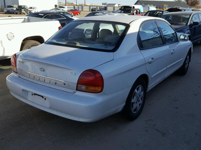 KMHWF35V1YA161697 - 2000 HYUNDAI SONATA GLS WHITE photo 4