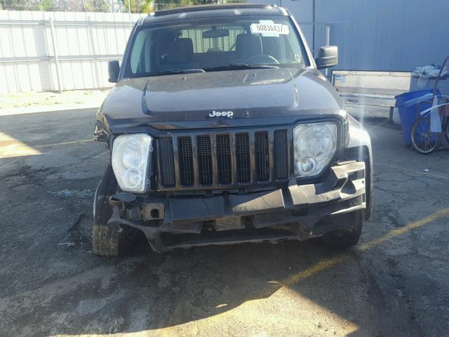 1J8GP28K88W218457 - 2008 JEEP LIBERTY SP BLACK photo 9