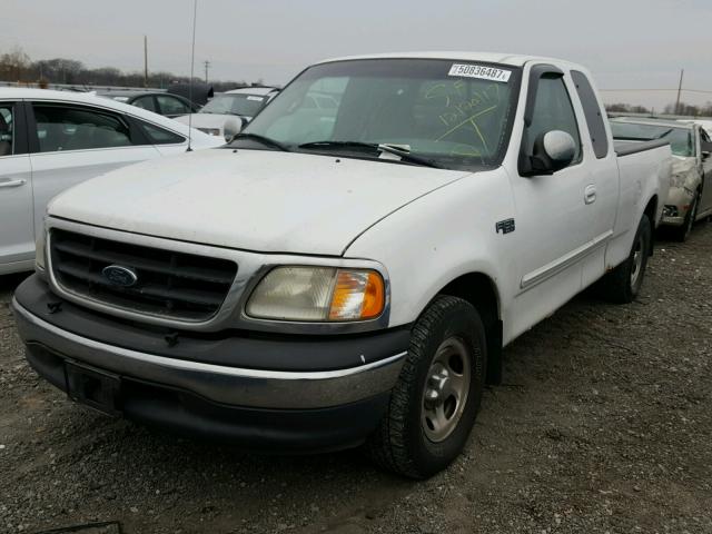 1FTZX1729YNB17848 - 2000 FORD F150 WHITE photo 2