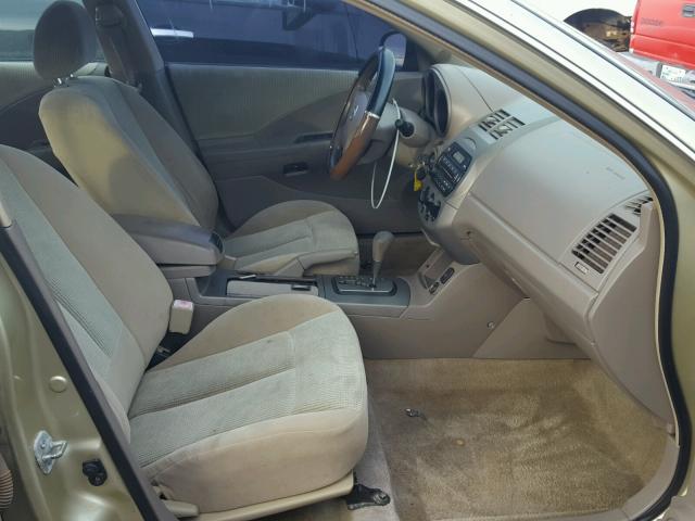 1N4AL11D72C181334 - 2002 NISSAN ALTIMA BAS GOLD photo 5