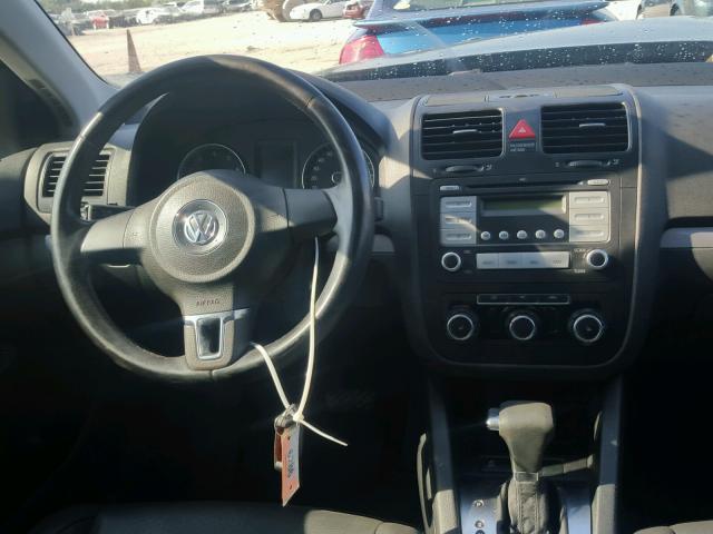 3VWRX7AJ6AM114096 - 2010 VOLKSWAGEN JETTA SE 黑色 照片 9
