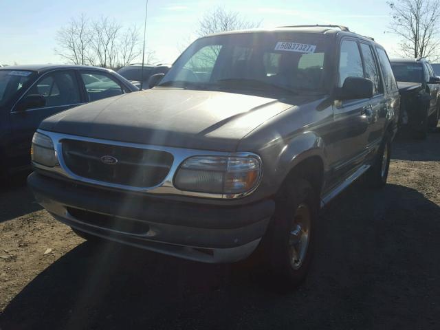 1FMZU34EXWUB52786 - 1998 FORD EXPLORER GRAY photo 2