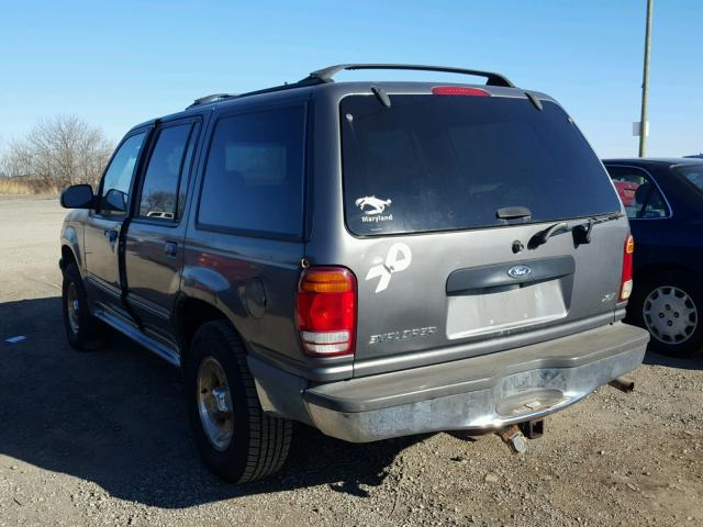1FMZU34EXWUB52786 - 1998 FORD EXPLORER GRAY photo 3
