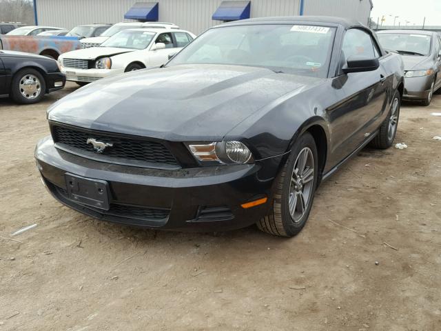 1ZVBP8EN6A5127909 - 2010 FORD MUSTANG BLACK photo 2