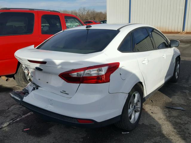 1FADP3F26DL381449 - 2013 FORD FOCUS SE WHITE photo 4