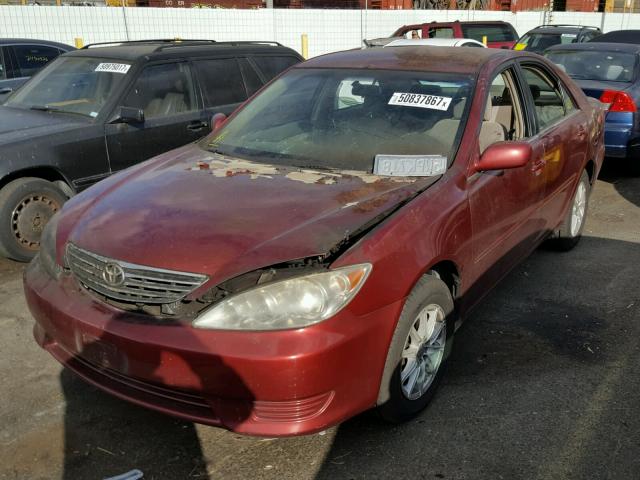 4T1BE32KX5U088139 - 2005 TOYOTA CAMRY LE BURGUNDY photo 2