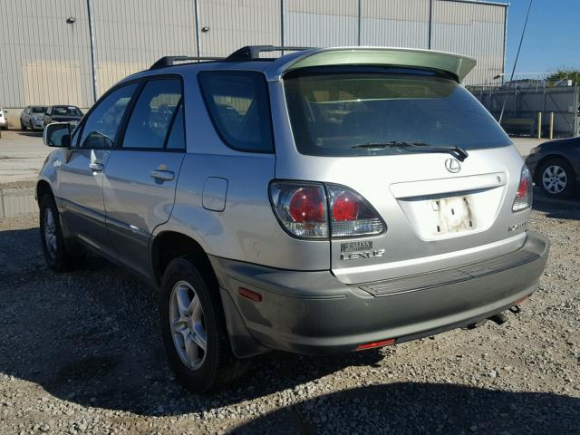 JTJHF10U320246440 - 2002 LEXUS RX 300 SILVER photo 3