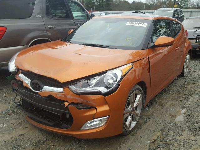 KMHTC6AD5GU279646 - 2016 HYUNDAI VELOSTER B ORANGE photo 2