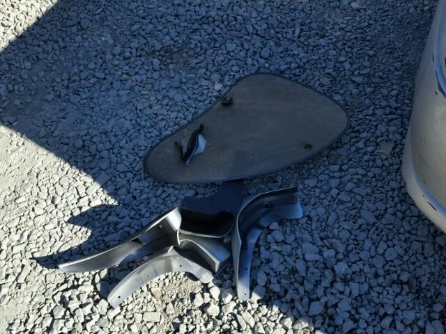 1G1NE52J316270549 - 2001 CHEVROLET MALIBU LS 灰色 照片 9