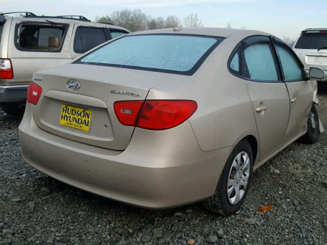 KMHDU46D28U568502 - 2008 HYUNDAI ELANTRA GL GOLD photo 4