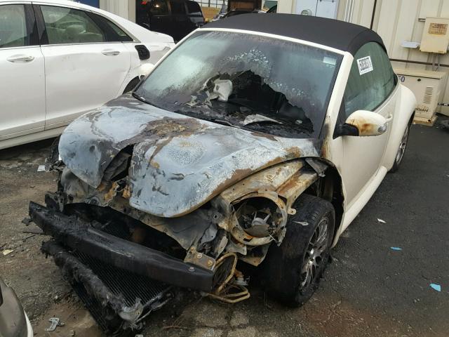 3VWCK21YX3M311280 - 2003 VOLKSWAGEN NEW BEETLE TAN photo 2