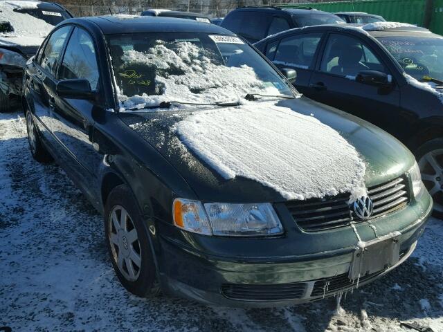 WVWMD63B3XE361404 - 1999 VOLKSWAGEN PASSAT GLS GREEN photo 1