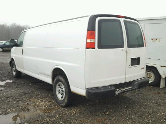 1GTHG39K891102495 - 2009 GMC SAVANA G35 WHITE photo 3