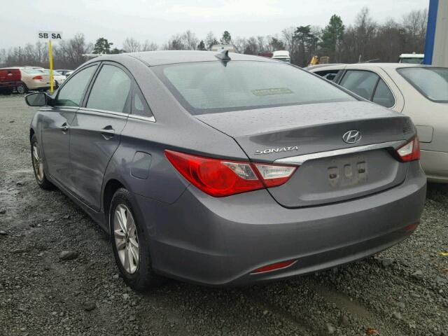 5NPEB4AC8CH454326 - 2012 HYUNDAI SONATA GLS GRAY photo 3