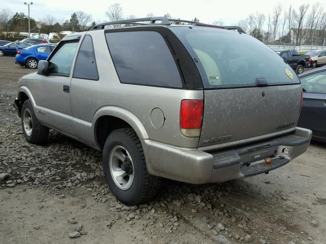 1GNCS18W8WK224899 - 1998 CHEVROLET BLAZER BEIGE photo 3