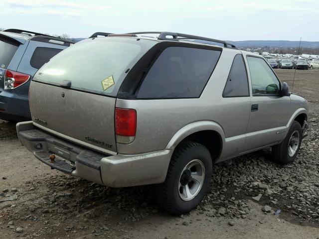 1GNCS18W8WK224899 - 1998 CHEVROLET BLAZER BEIGE photo 4