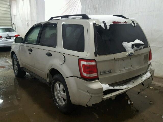 1FMCU93G79KA63320 - 2009 FORD ESCAPE XLT CREAM photo 3