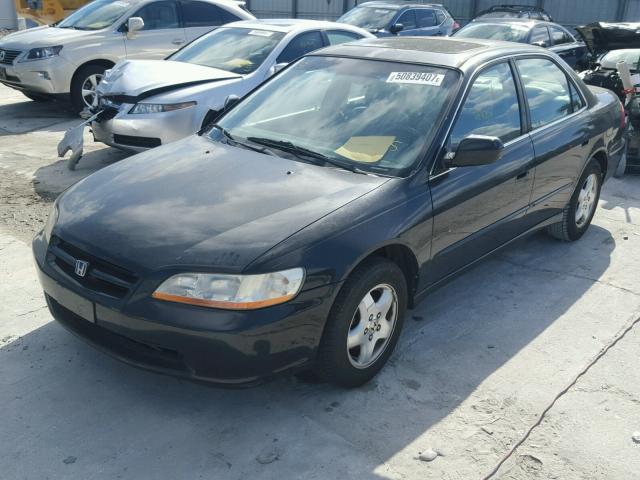 1HGCG1653XA059681 - 1999 HONDA ACCORD EX BLACK photo 2