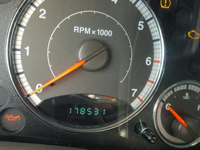 1J4GL58K66W231252 - 2006 JEEP LIBERTY LI SILVER photo 8