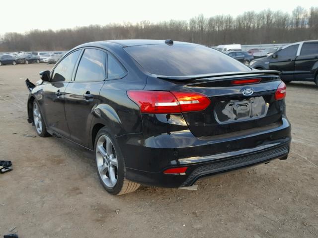 1FADP3F28GL220394 - 2016 FORD FOCUS SE BLACK photo 3