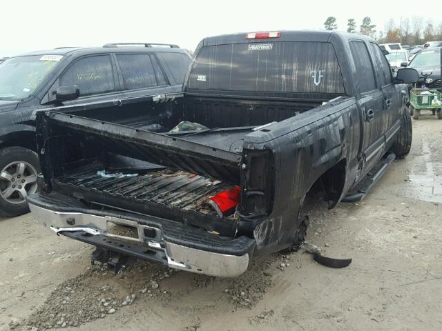 2GCEC13TX61225130 - 2006 CHEVROLET SILVERADO BLACK photo 4