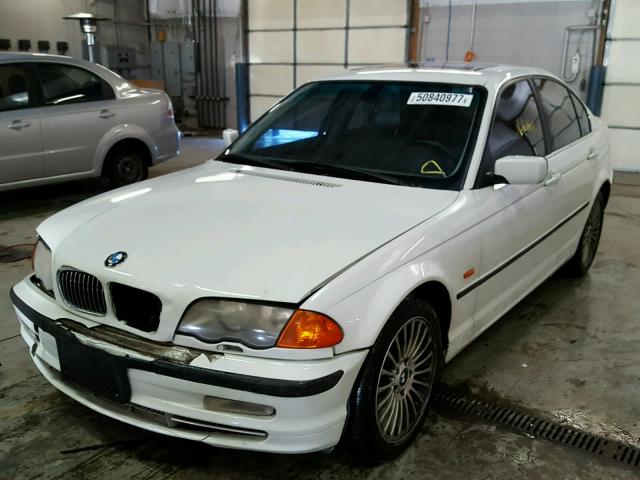 WBAAV53451JS94327 - 2001 BMW 330 I WHITE photo 2