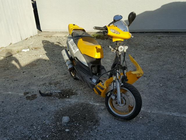 LFGTCKPL951013976 - 2005 BAMC SCOOTER YELLOW photo 1