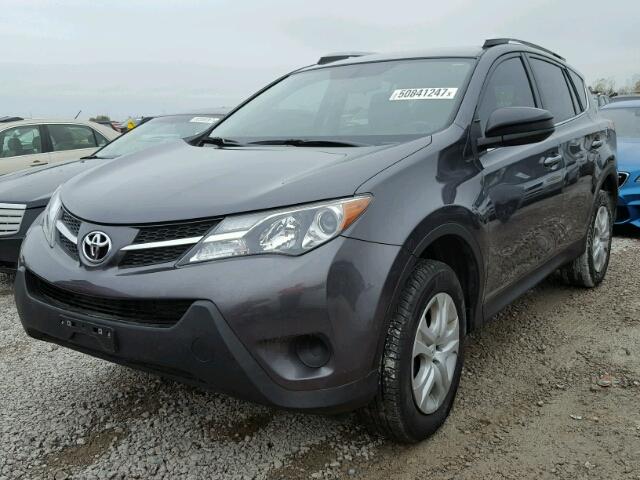 2T3ZFREV9FW202726 - 2015 TOYOTA RAV4 LE GRAY photo 2